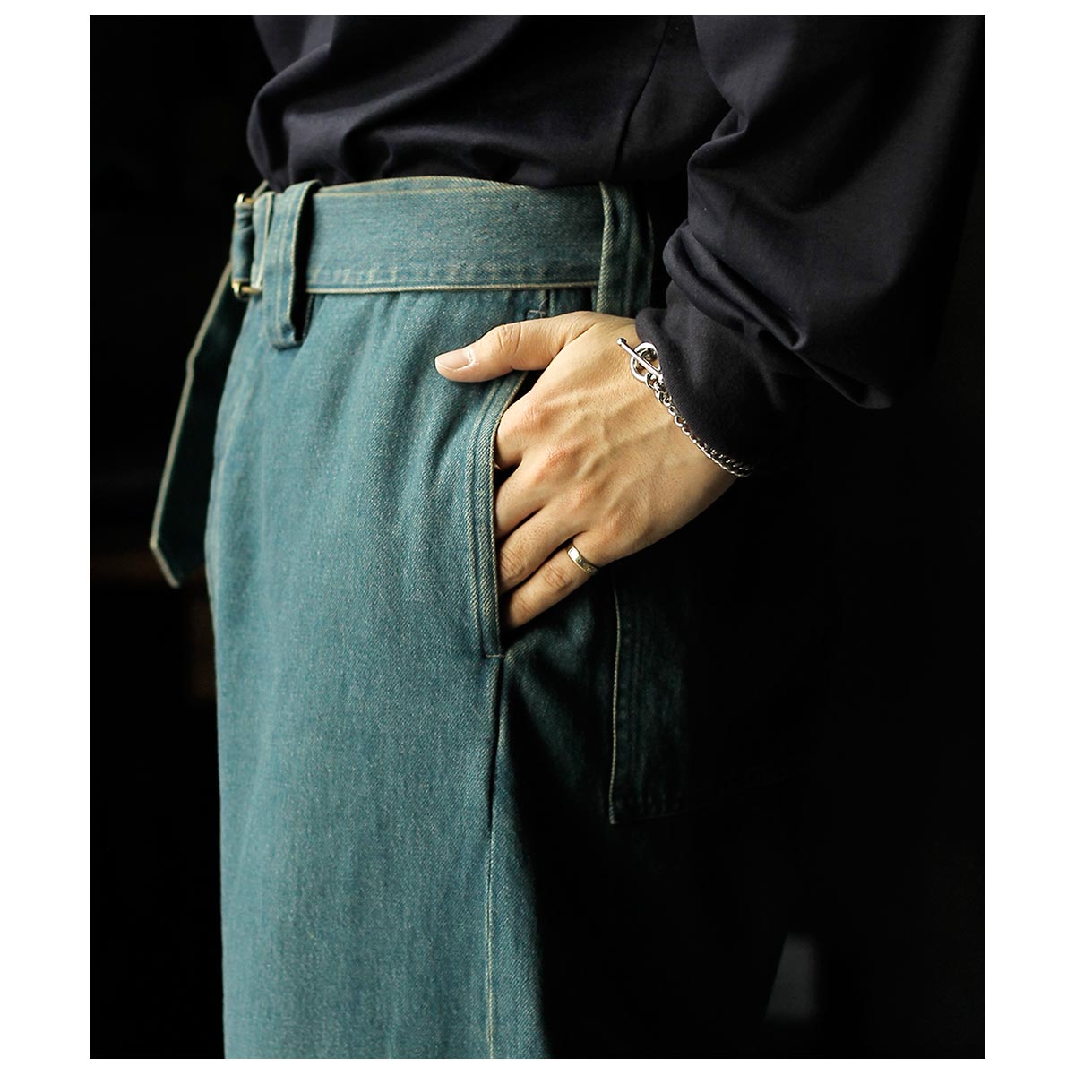 The Clasik 22ss バックベルトデニムトラウザーズ The CLASIK KUURA DENIM BACK BELT TROUSER | Must